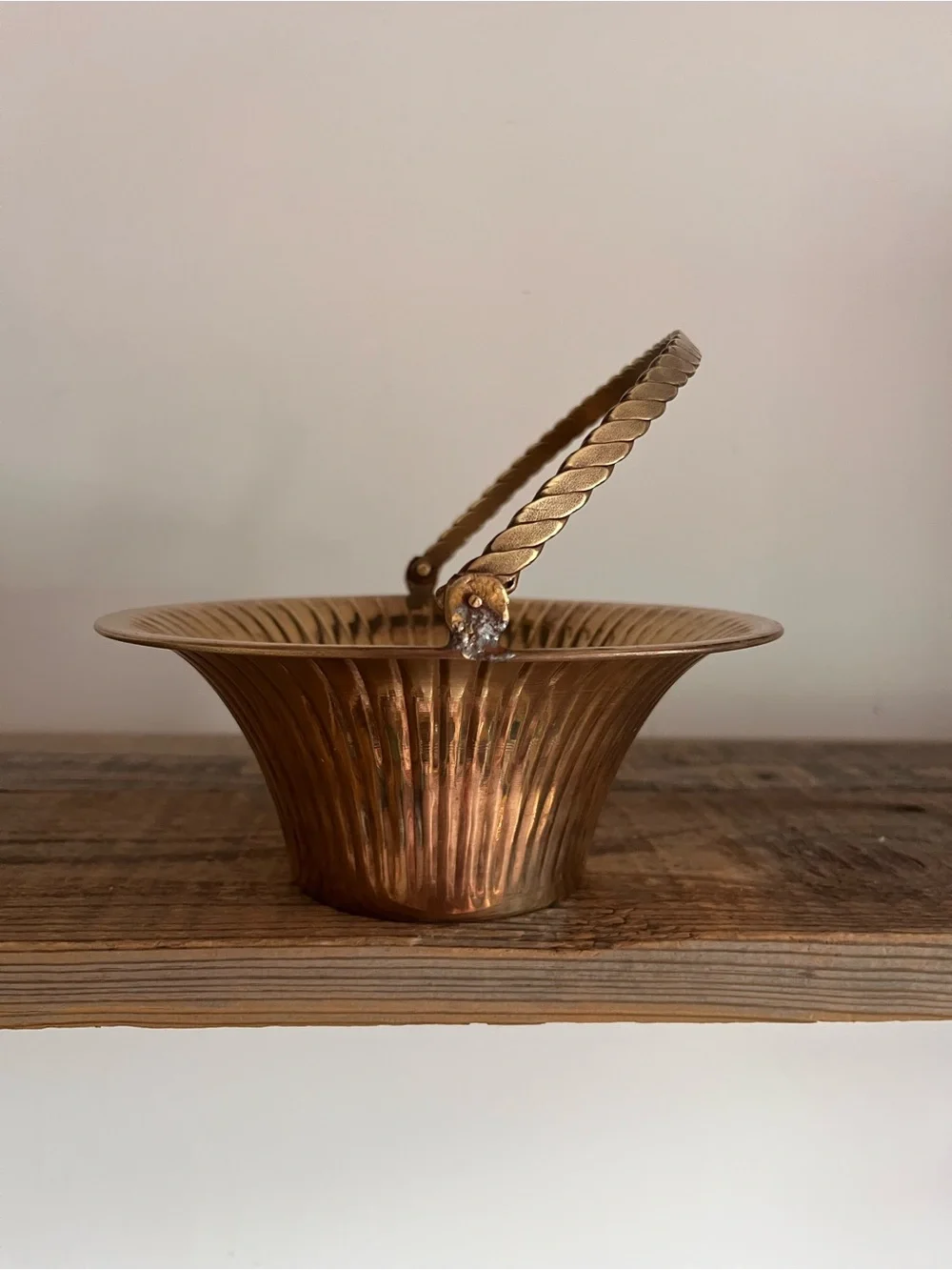 Brass Fluted Basket with Twisted Handle - Gold Tone